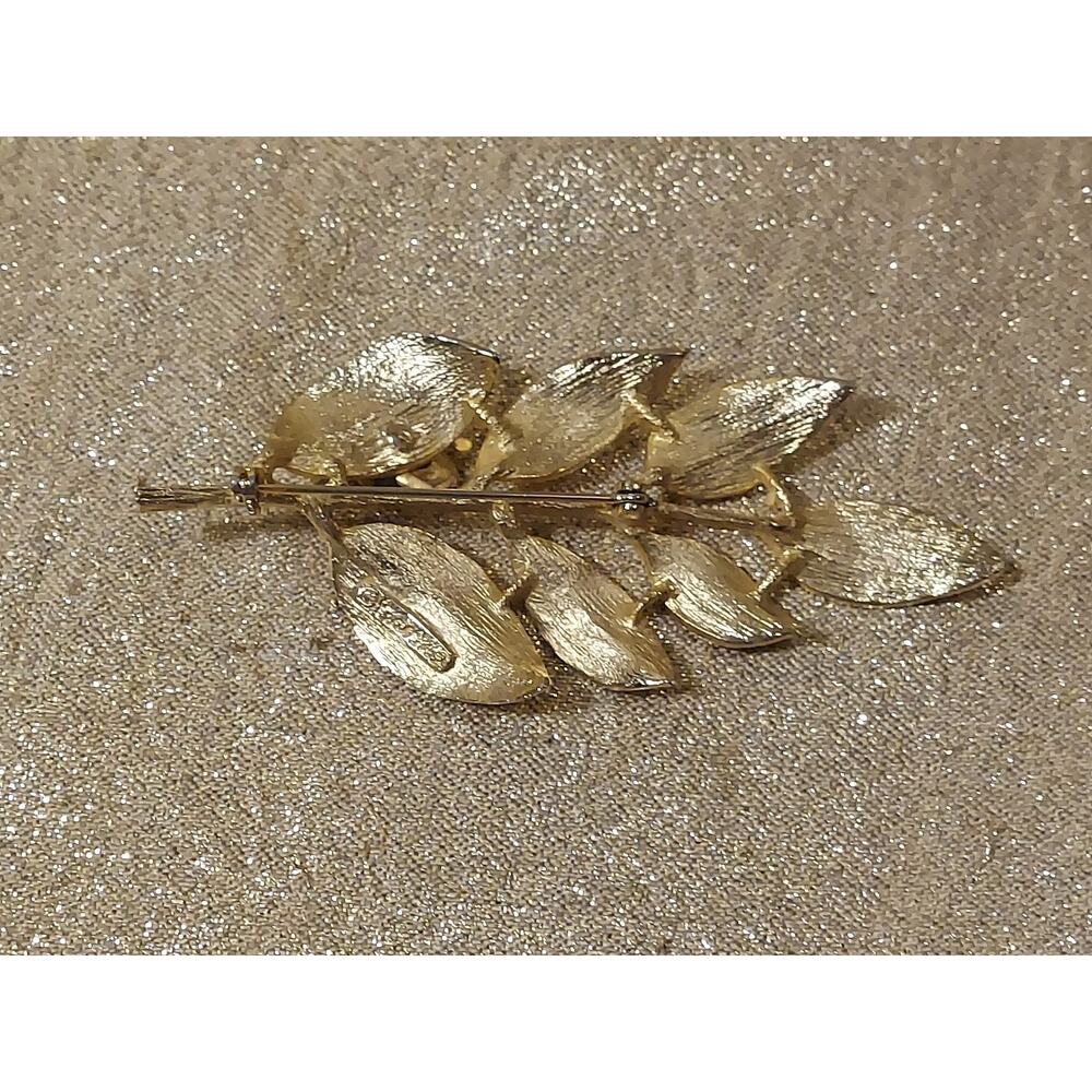 Vintage Large Brooch LEDO 1962 Golden Leaf Frog Faux Turquoise Pin READ - Picture 9 of 11